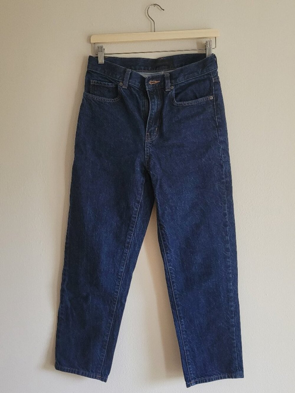 2 pairs Uniqlo Jeans 24" Waist (Actual 27-28") Crop Dark/Med Wash Mid-High Rise
